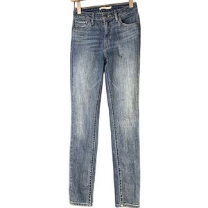 Levi’s 721 High Rise Skinny Medium Wash Faded Leg Size 26 Stretch 29” Inseam